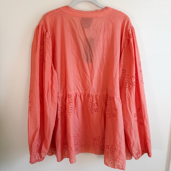 Liv Los Angeles Peach Eyelet Blouse - Picture 2 of 15